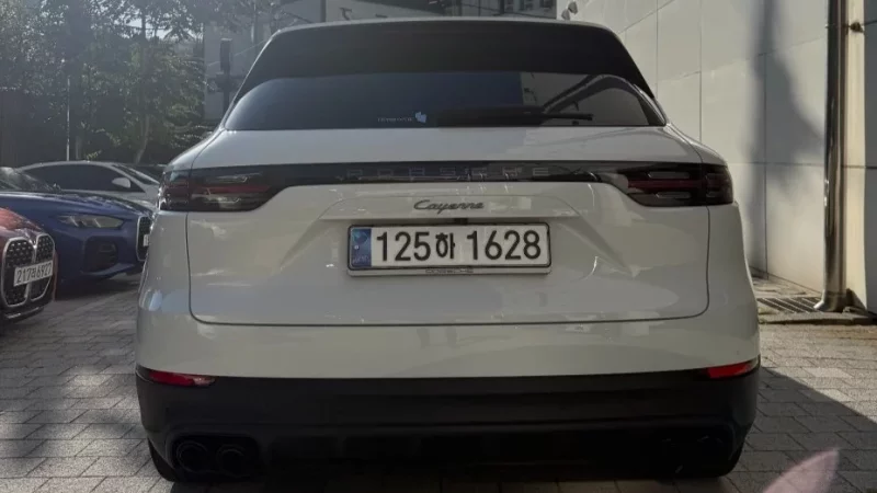 Porsche CAYENNE