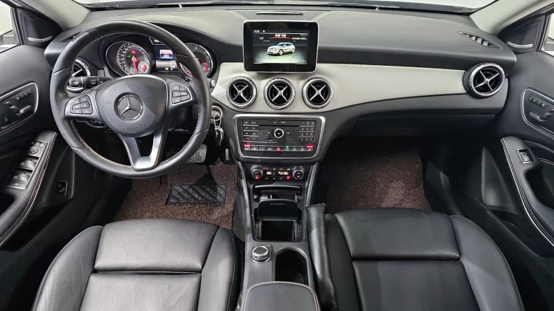 Mercedes-Benz GLA-Class
