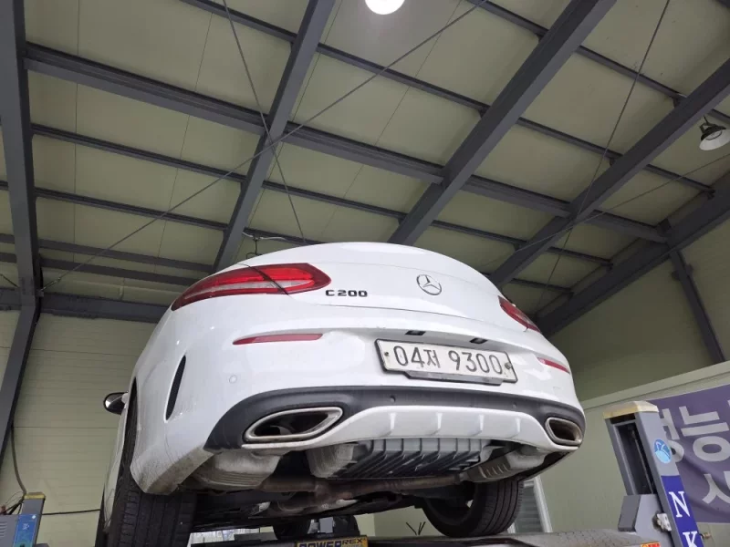 Mercedes-Benz C-Class