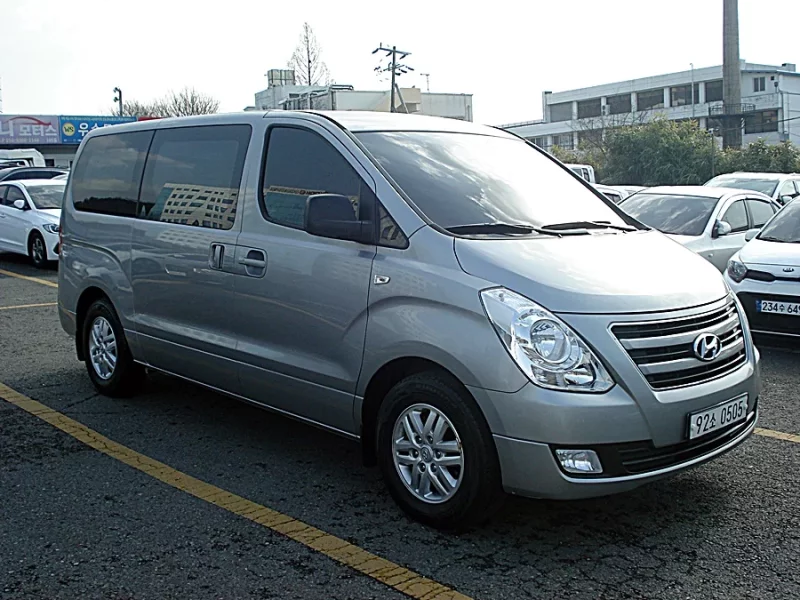 Hyundai Starex