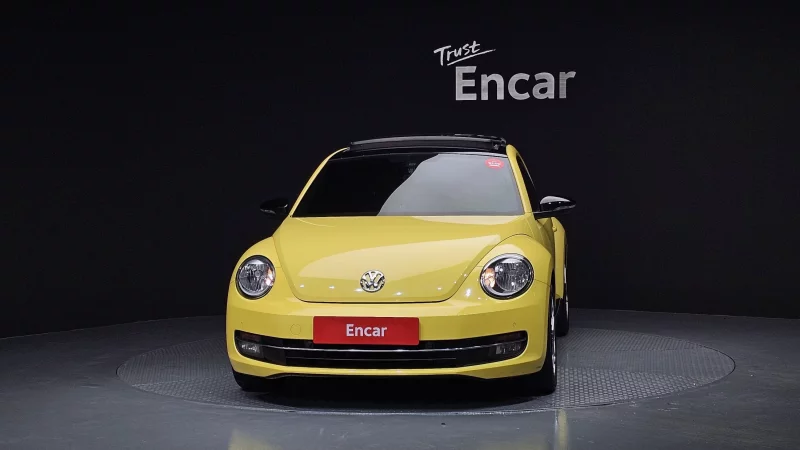 Volkswagen BEETLE