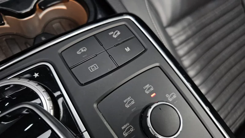 Mercedes-Benz GLE-Class