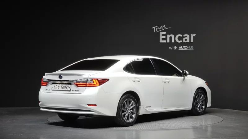 Lexus ES300h
