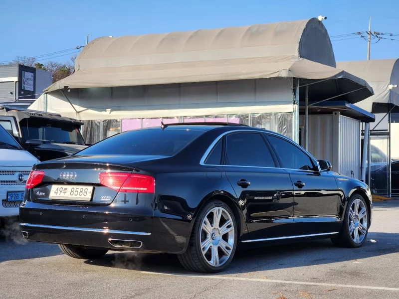 Audi A8