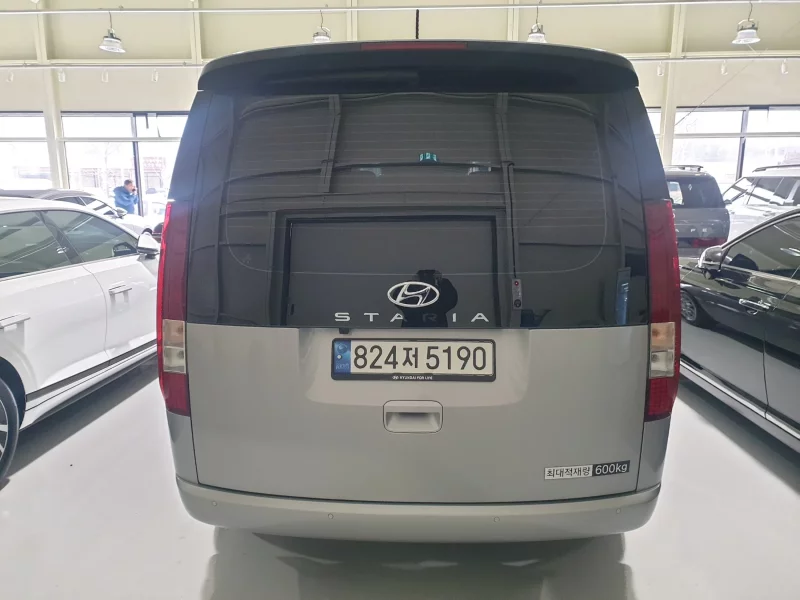 Hyundai Staria