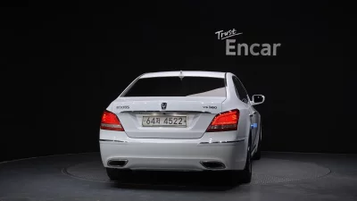 Hyundai Equus