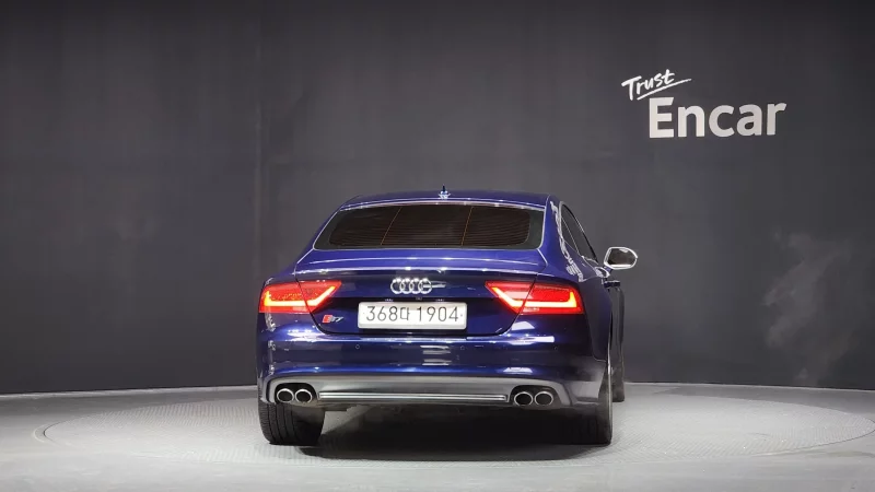 Audi S7