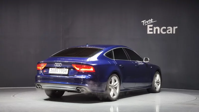 Audi S7
