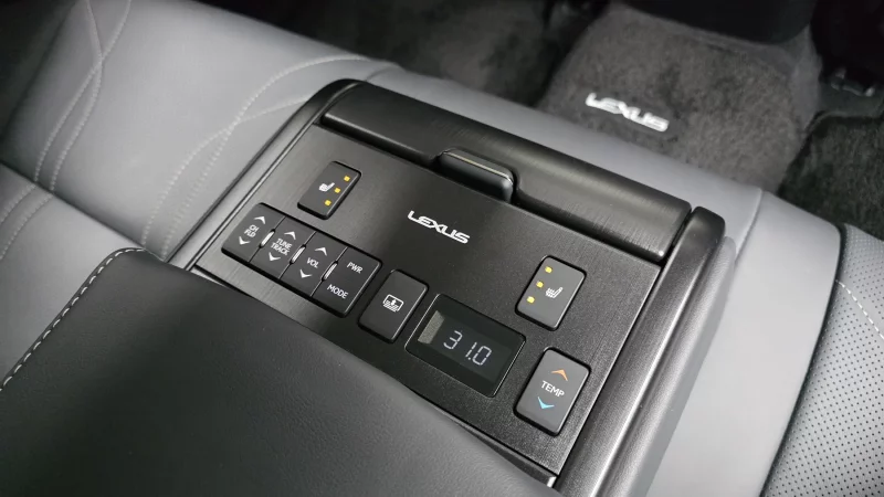 Lexus ES300h