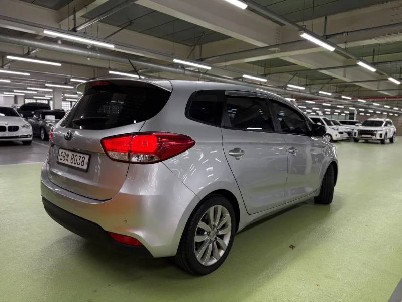 Kia Carens