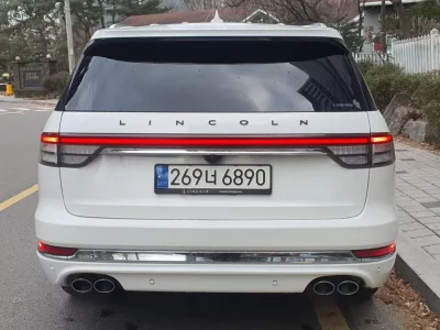 Lincoln AVIATOR