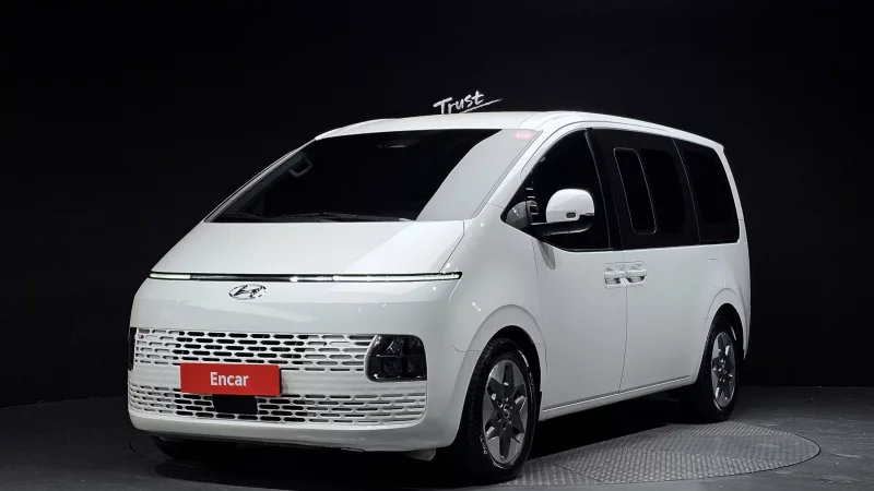 Hyundai Staria