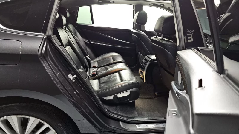 BMW 5-Series Gran Turismo