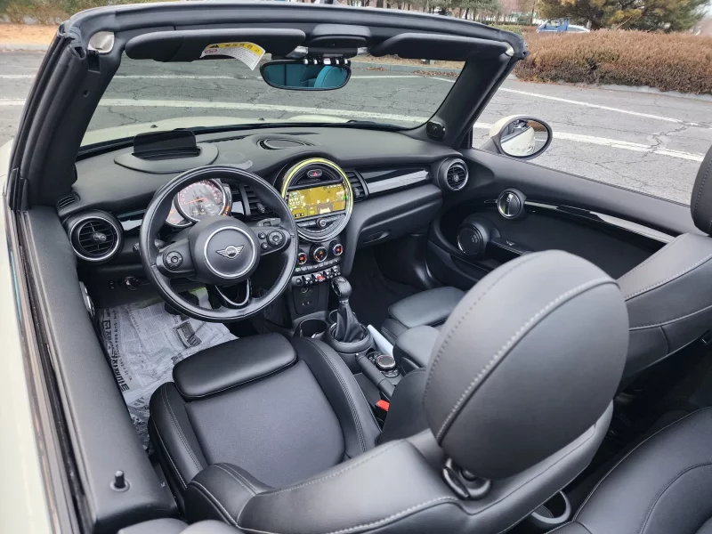 MINI Cooper Convertible