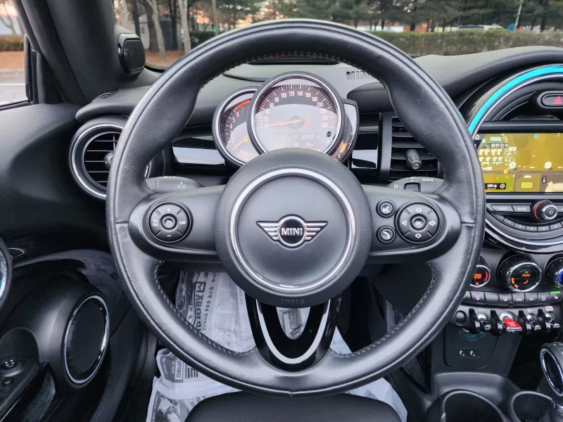 MINI Cooper Convertible