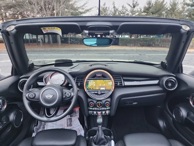 MINI Cooper Convertible