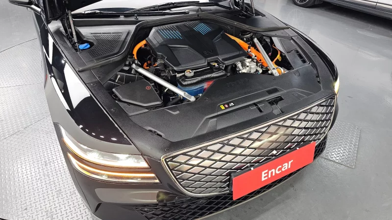 Genesis Electrified G80