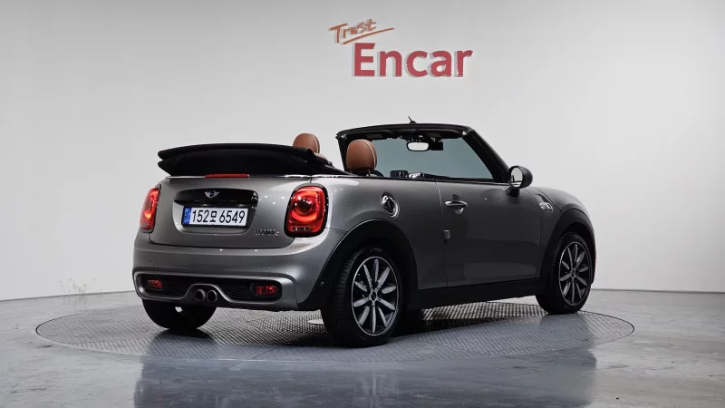 MINI Cooper Convertible