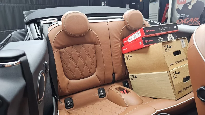 MINI Cooper Convertible