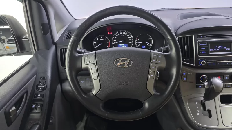 Hyundai Grand Starex