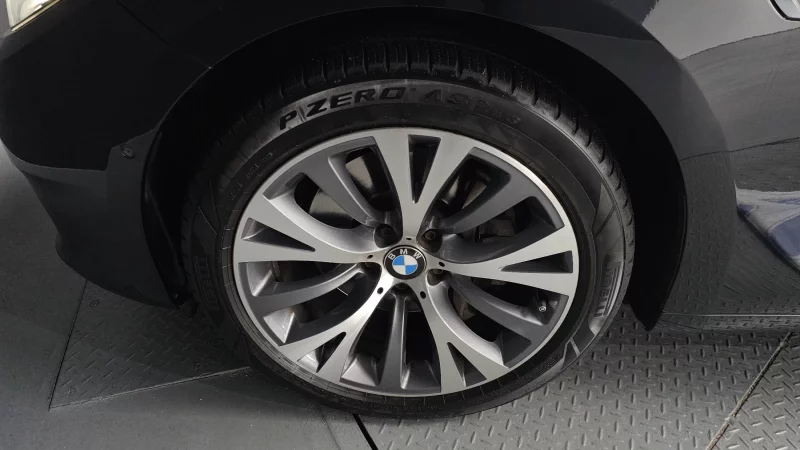 BMW 5-Series Gran Turismo