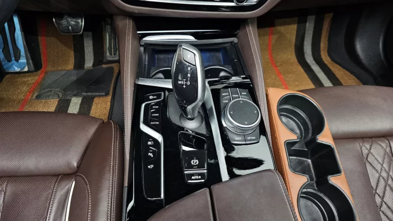 BMW 5-Series