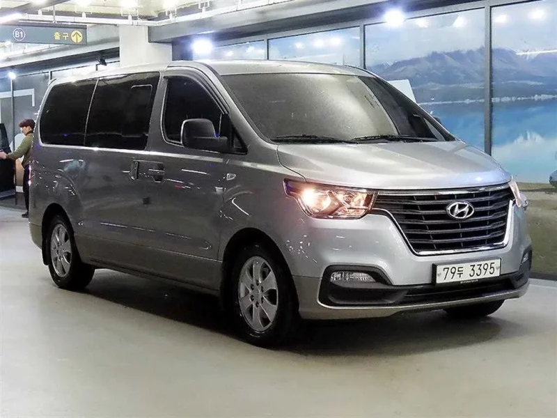 Hyundai Starex