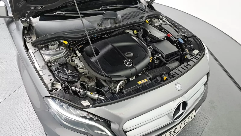 Mercedes-Benz GLA-Class