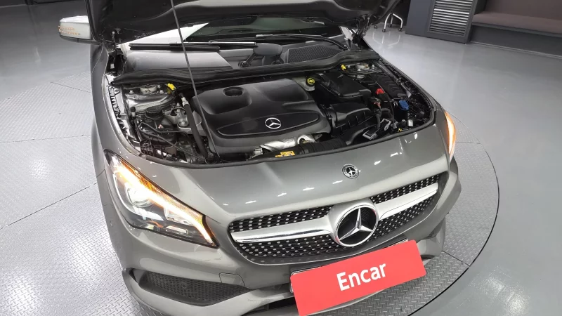 Mercedes-Benz CLA-Class