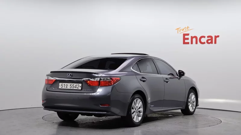 Lexus ES300h
