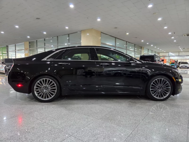 Lincoln MKZ