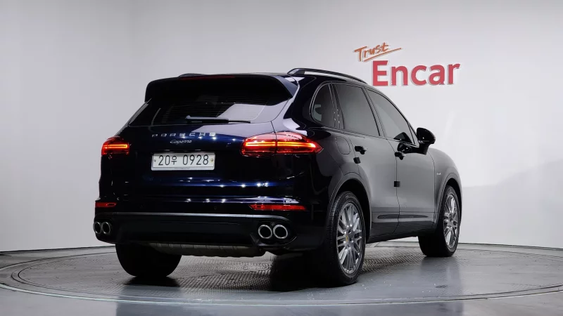 Porsche CAYENNE