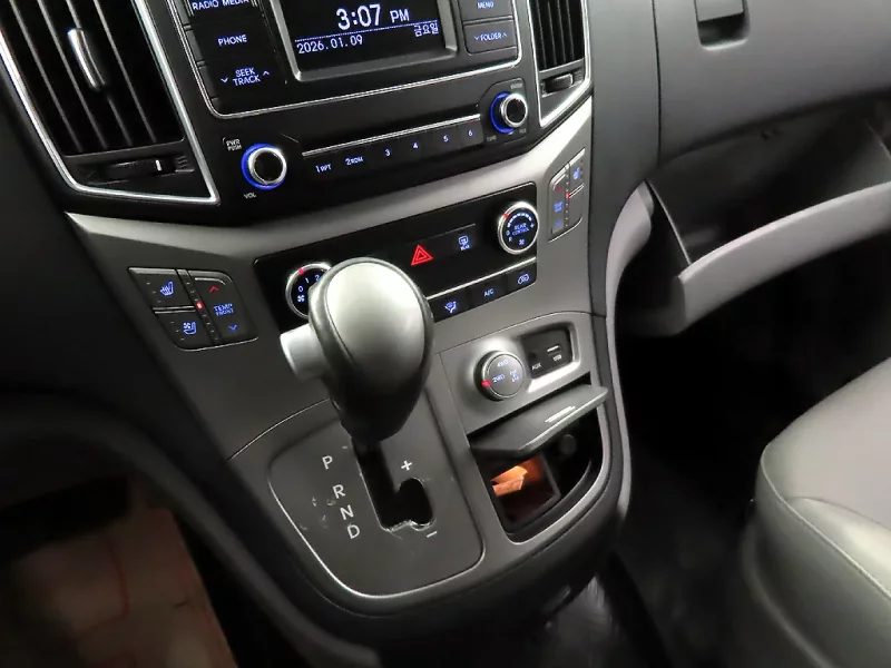 Hyundai Grand Starex