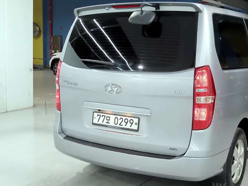 Hyundai Grand Starex