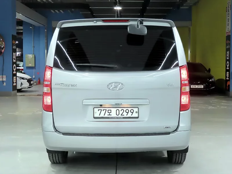 Hyundai Grand Starex