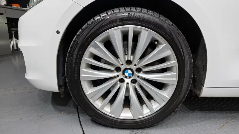 BMW 5-Series Gran Turismo