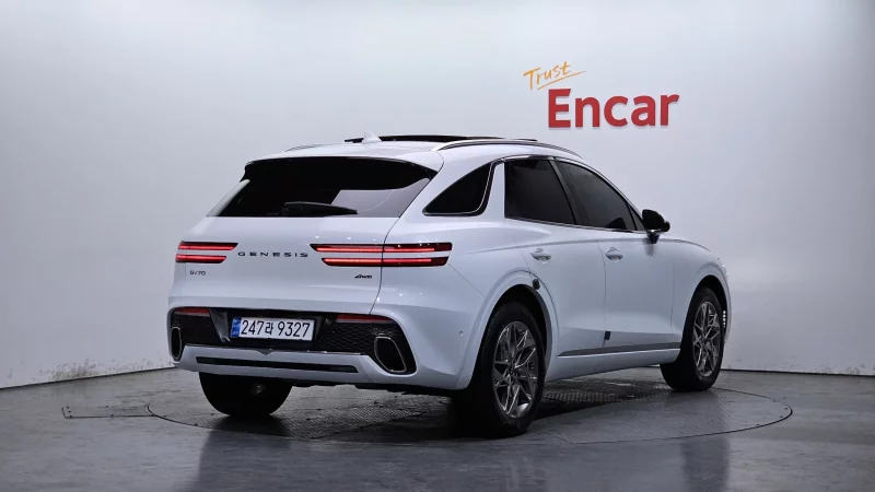 Genesis GV70