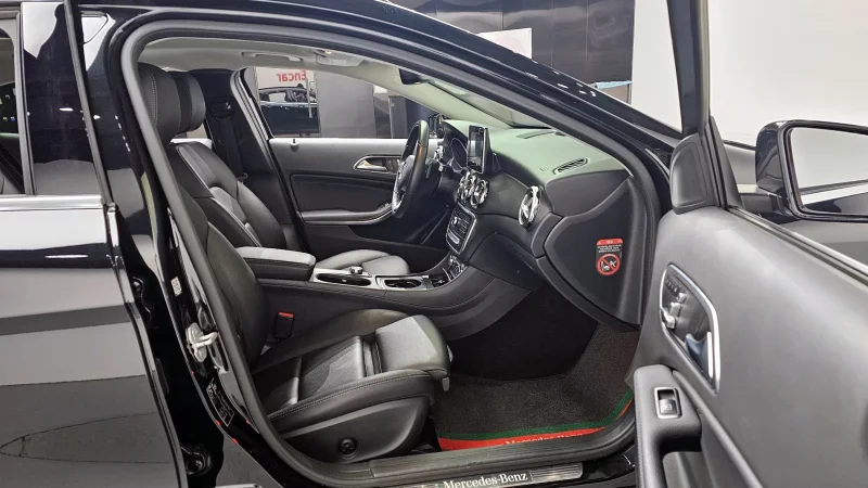 Mercedes-Benz GLA-Class