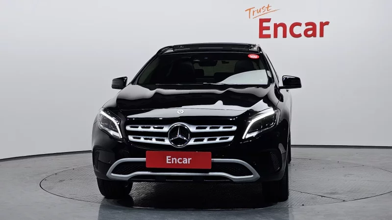 Mercedes-Benz GLA-Class