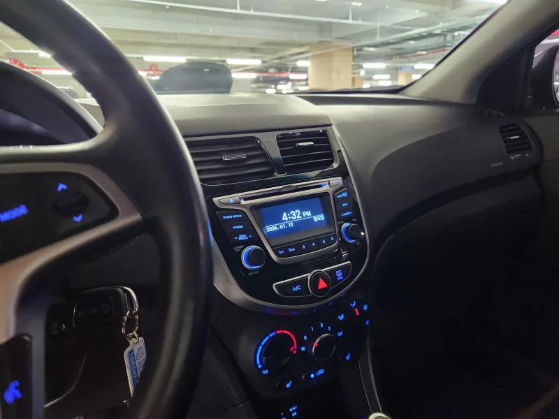 Hyundai Accent