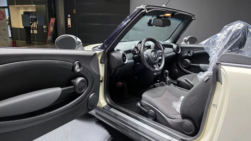 MINI Cooper Convertible