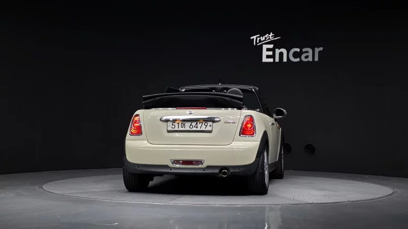 MINI Cooper Convertible