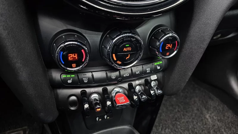 MINI Cooper Convertible