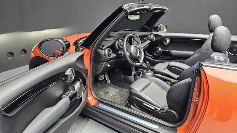 MINI Cooper Convertible
