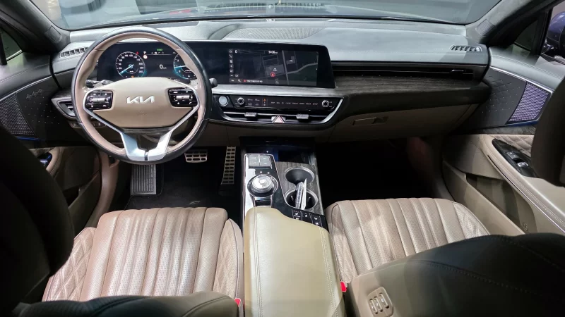 Kia K8