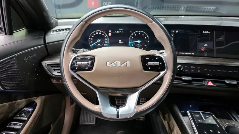 Kia K8