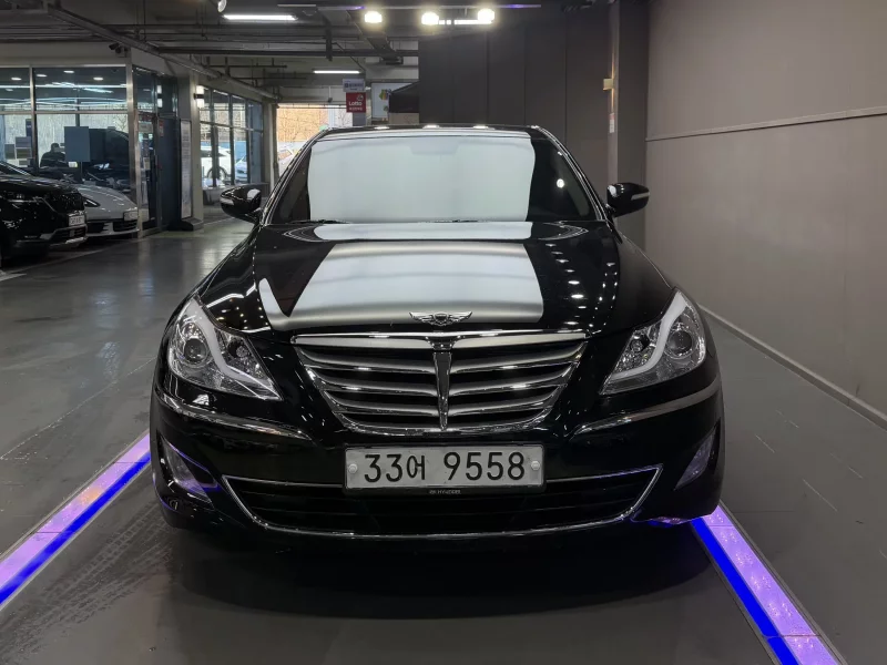 Hyundai Genesis