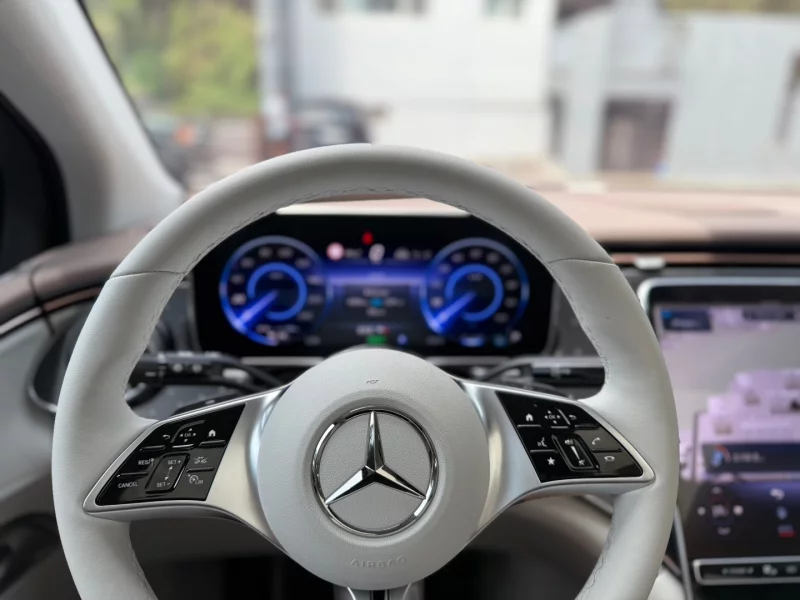 Mercedes-Benz EQE