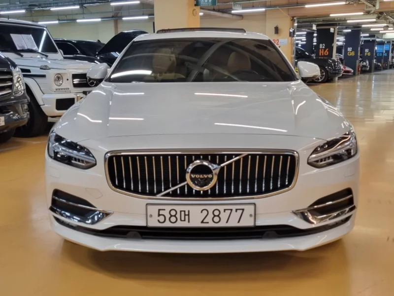 Volvo S90