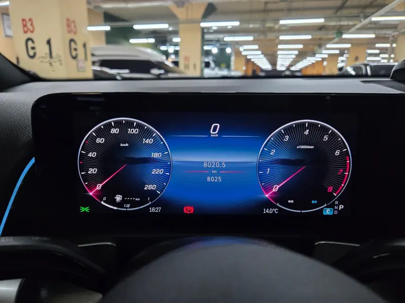 Mercedes-Benz GLB-Class